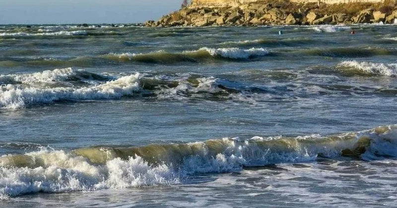 Raket və ağır texnika Xəzərdə zəlzələ yaradır? Fakt budur ki, bu plitələr bir birinə toxunur