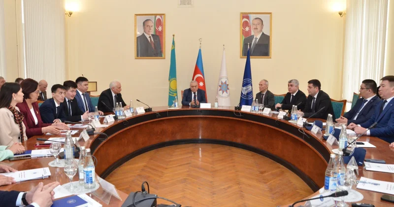 Qazaxıstan dövlət qulluqçularının iştirakı ilə təlim tədris proqramına yekun vurulub