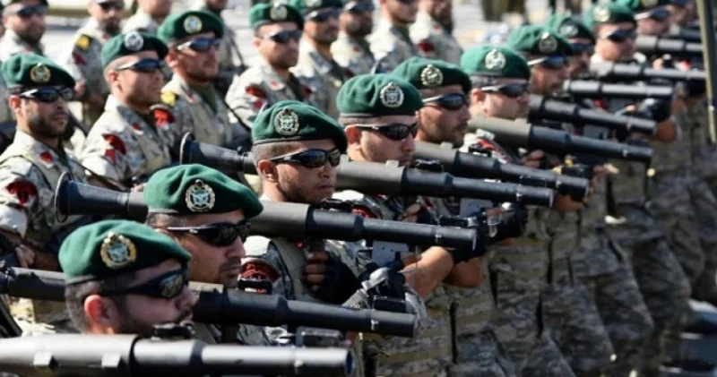 İran ordusu və Sepah döyüş hazırlığının zirvəsindədir Baqeri