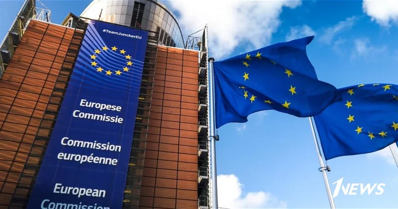 ЕК будет требовать отказа от газа РФ и после мира в Украине