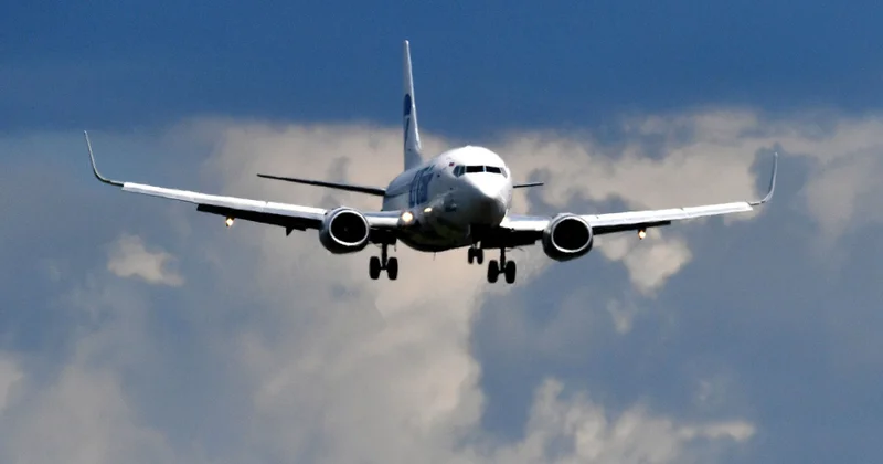 Çin “Boeing” təyyarələrinin alınmasına qoyulan qadağanı aradan qaldırıb