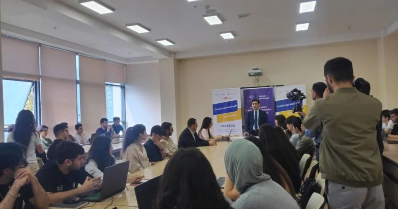 AzMİU da “Elmdə Addımlar: TEC Günləri” çərçivəsində “Gələcəyin Qurucuları” layihəsi başlayır