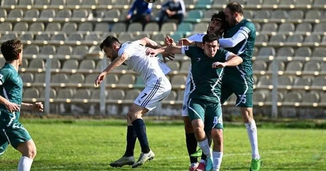 2 ci liqada çempionluğun taleyi son tura qaldı