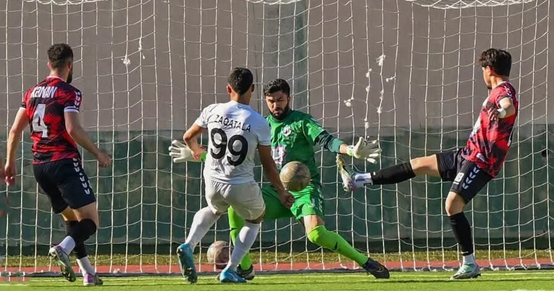 Karvan ın qolkiperi: Klubda kimin qalıb və ya qalmayacağı...