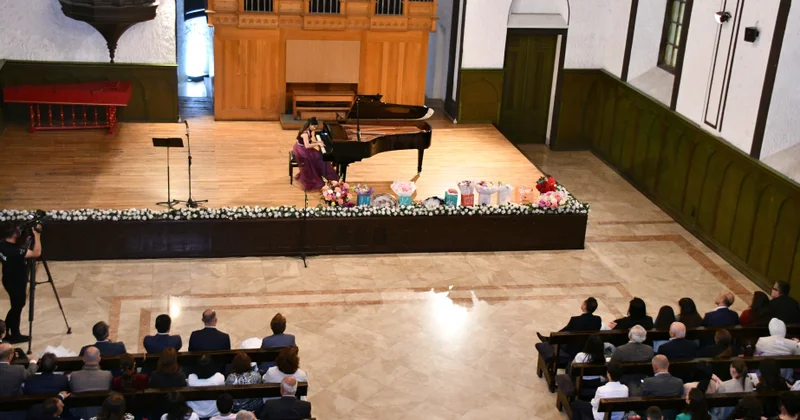 Filarmoniyada beynəlxalq müsabiqələr laureatı Aydan Nuriyevanın solo konserti olub