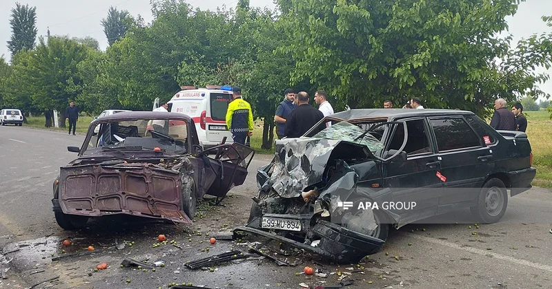 Bərdədə yol qəzası olub, xəsarət alanlar var FOTO VİDEO
