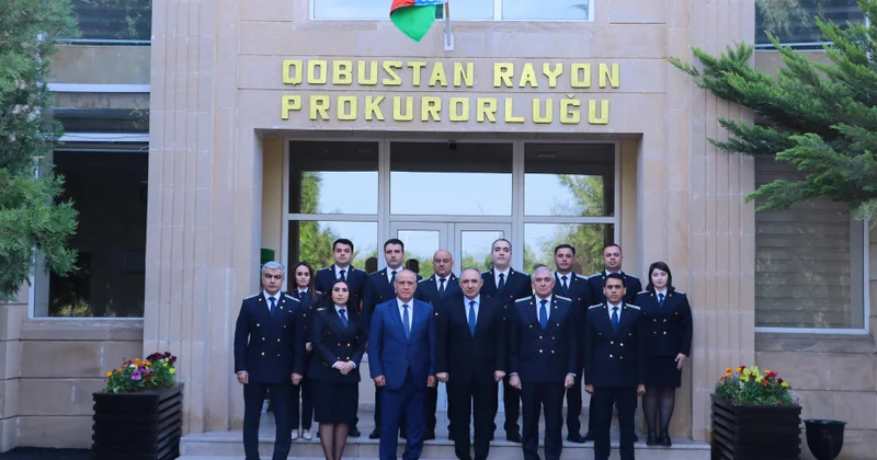 Baş prokuror Qobustan rayonunda vətəndaşların müraciətlərini dinləyib