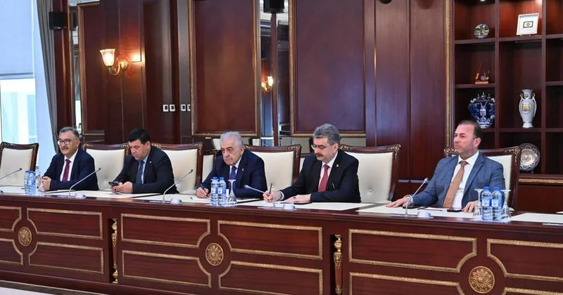 Şamil Ayrım: PKK nın özünü buraxdığını elan etməsi ilə Türkiyənin 50 illik terror bəlası sona çatdı