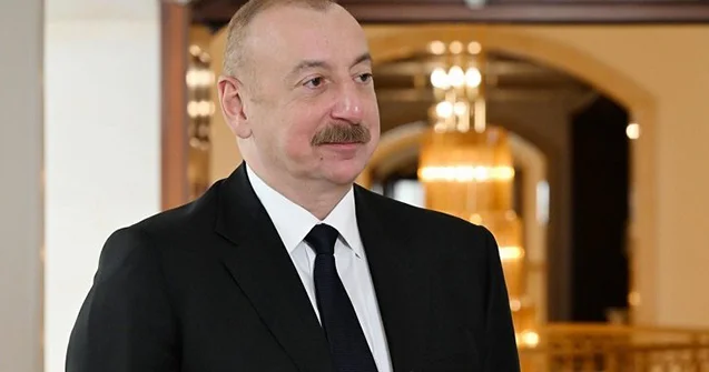 Prezident Bakı Ekspo Mərkəzində sərgilərlə tanış oldu