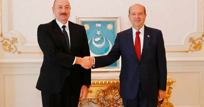 Eyni tarixi paylaşan Kipr Türkləri, Türkiyə Türkləri və Azərbaycan Türkləri olaraq biz bir millət, üç dövlətik