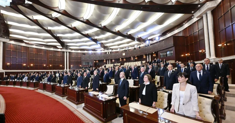 Milli Məclis bank kartlarından oğruluqla bağlı məsələni müzakirə edəcək