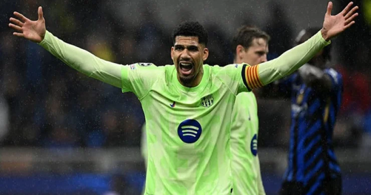 Real Barselona nın futbolçusunu transfer edə bilər