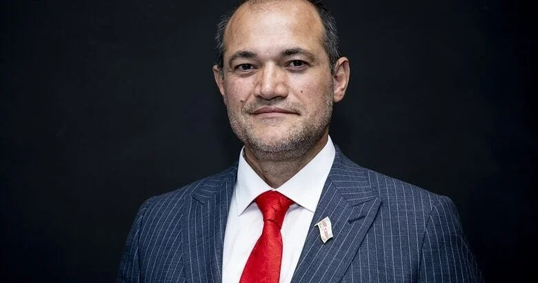 Deputatdan vətəndaşları iş adı ilə Avropaya aparanlarla bağlı təklif