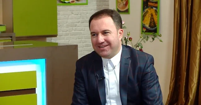 Elnur Zeynalov: “Ağdam Muğam Mərkəzində solo konsert verməyi düşünürəm”