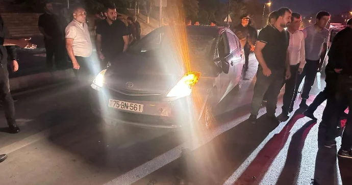 “Prius piyadaları vurdu: 1 i ağır olmaqla, 4 nəfər xəsarət alıb FOTO