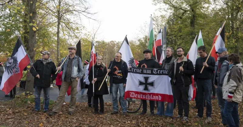 Германия запрещает крупнейшую праворадикальную группу граждане Рейха
