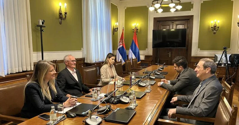 Serbiyalı deputat Azərbaycan xalqına təşəkkür etdi FOTO
