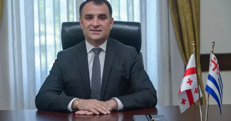 Batumi meri istefa verdi