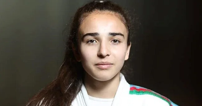 Adı dərsliyə salınan paralimpiyaçımızla bağlı qalmaqal: Paralimpiya Komitəsi ortada yalan olduğunu iddia edir, qohumları bunu haqsızlıq sayır