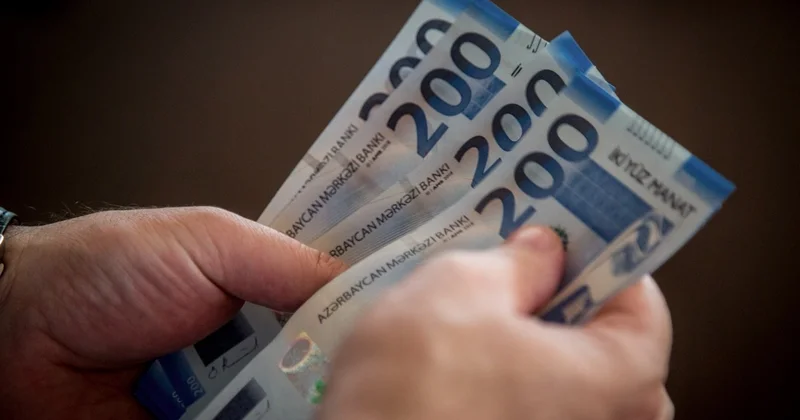 Bayrama görə pensiyalar tez veriləcək? RƏSMİ