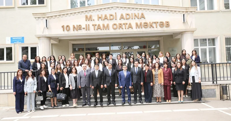 Təhsil İnstitutu bölgələrdə müəllimlərlə görüşlərə başlayıb Fotolar