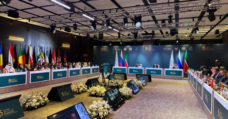 Adil Kərimli Kazanda ICESCO Baş Konfransının sessiyasında FOTO