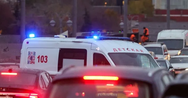 В России ребенок выпал с 15 го этажа и выжил Minval Politika
