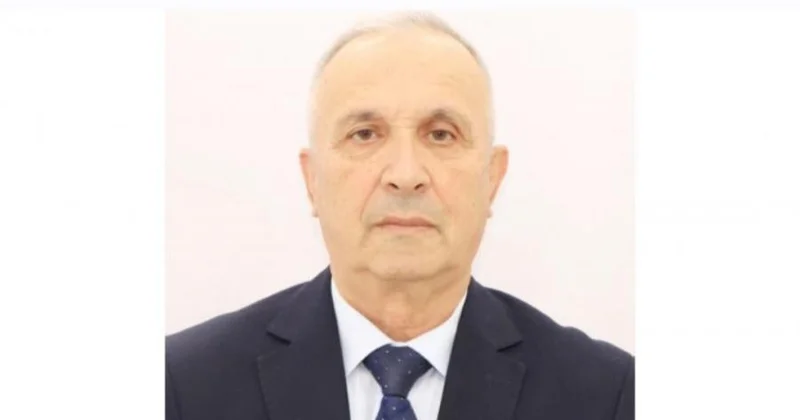 Elçinin sürprizləri