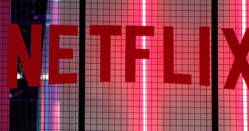Netflix ə qarşı ittiham: Siz ona baxarkən, o da sizi izləyir!