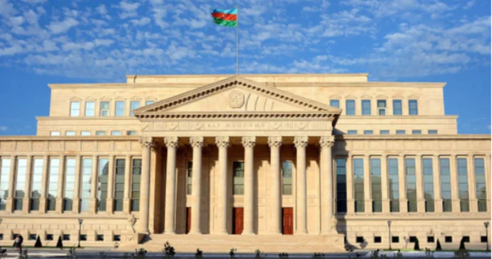 Gəncədə müəllimlər bıçağa, odlu silaha əl atdılar Biri öldü, digəri ağır cəza aldı