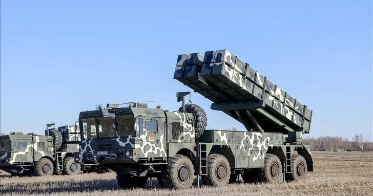 Россия за ночь атаковала несколько областей Украины, есть раненые и разрушения