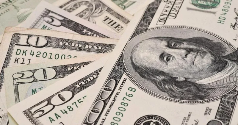 İsrailin İrana hücumuna görə dollar risk altındadır Bloomberg