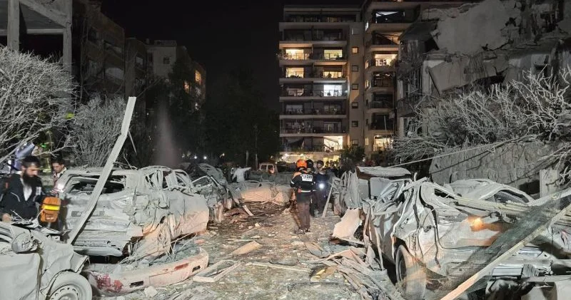 İranın hücumuna məruz qalan Təl Əvivdə son durum Fotolar