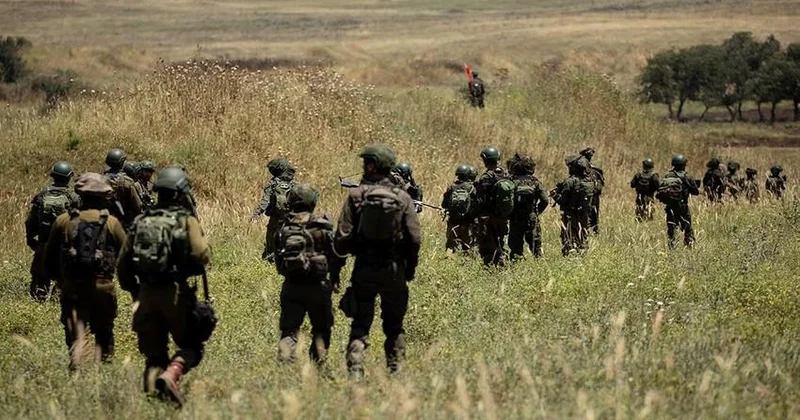 İsrail ehtiyatda olan on minlərlə hərbçini xidmətə çağırır
