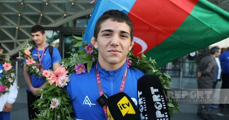 Azərbaycan güləşçisi Avropa çempionatının finalında uduzmasının səbəbini açıqlayıb