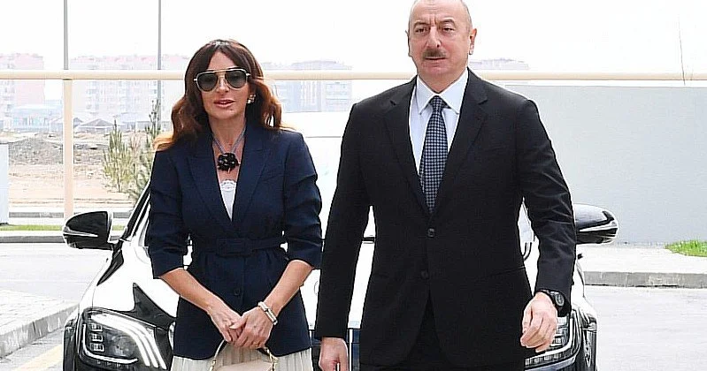 Deputatlar Prezidentlə xanımını təbrik etdilər