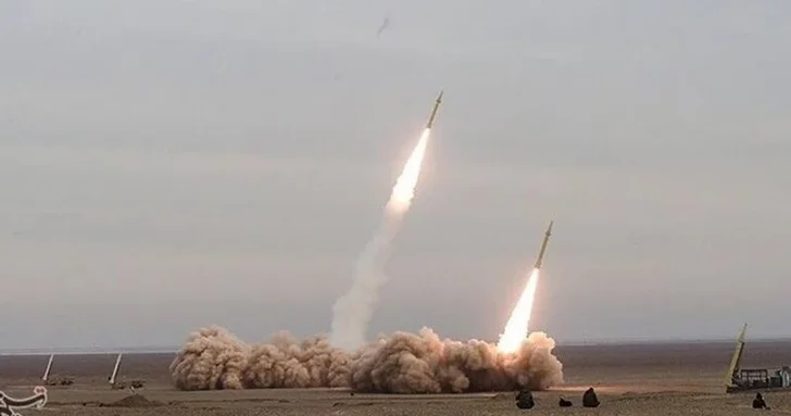КСИР: Десятки выпущенных Ираном по Израилю ракет поразили цели