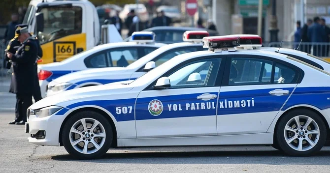 Polis maşınları satışa çıxarıldı 50 % endirimlə