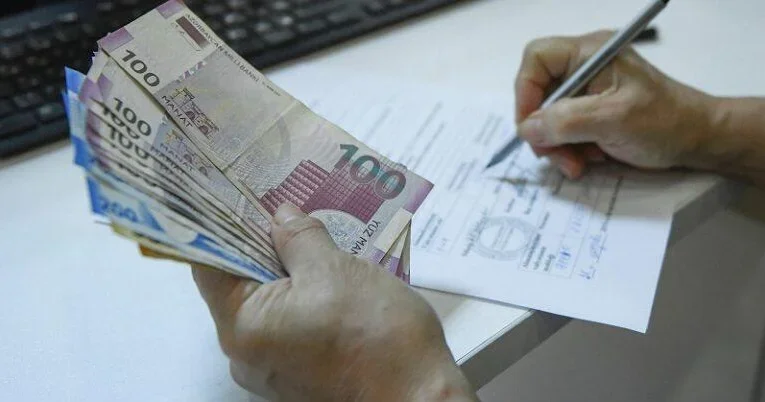 Onların 6 ay iş yeri və maaşı saxlanılacaq