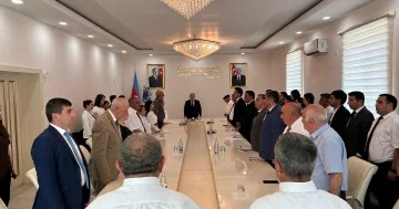 Müstəqil Azərbaycanı davamlı inkişafa aparan yol