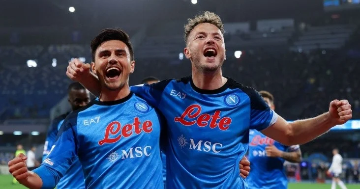 “Napoli” 24 yaşlı hücumçu ilə ortaq məxrəcə gəlib