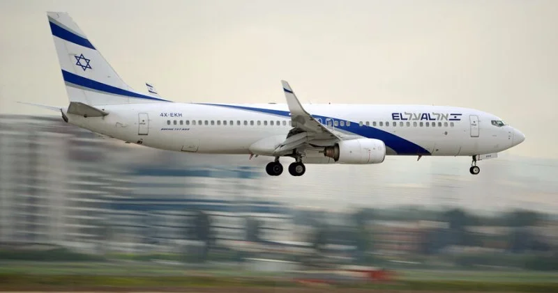 İsrailin iki aviaşirkəti təyyarələri ölkədən çıxarır