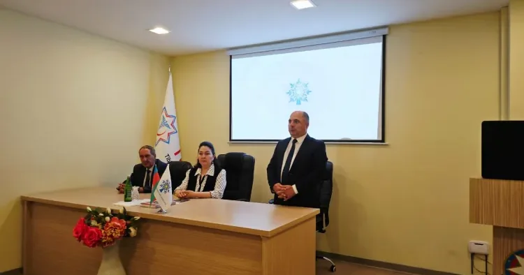 Ağsuda YAP a yeni üzv olanlara vəsiqə verildi FOTO