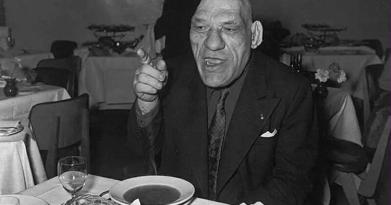 Şrek obrazına ilham verən güləşçi FOTO