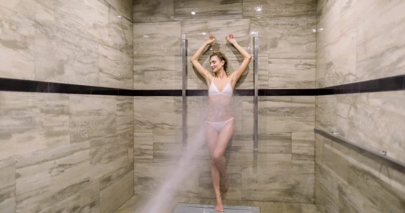 Duş qəbul edərkən sidiyə getmək olmaz