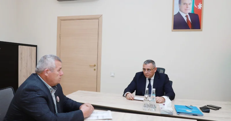 Dövlət Xidmətinin rəisi Tovuzda vətəndaşların müraciətlərini dinləyib