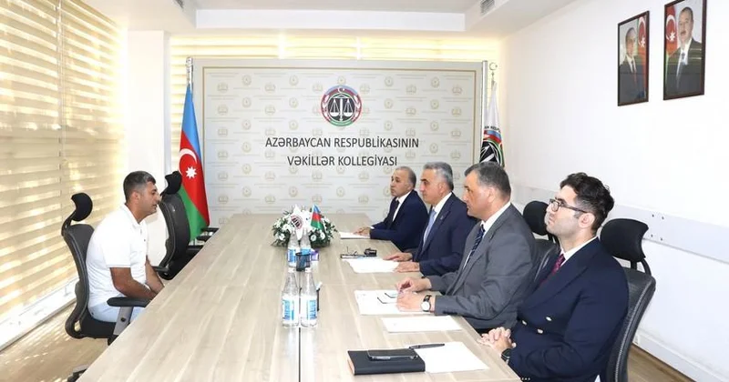 Vəkillər Kollegiyasının sədri vətəndaş qəbulu keçirib