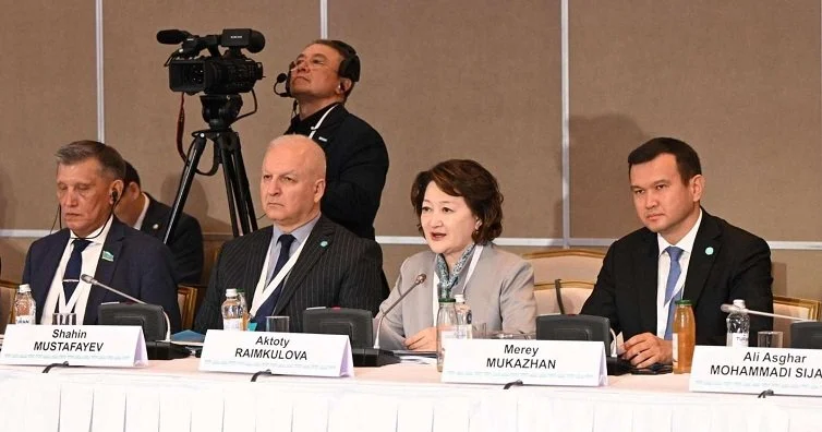 Aktotı Raimkulova TÜRKPA nın iclasında iştirak edib FOTO
