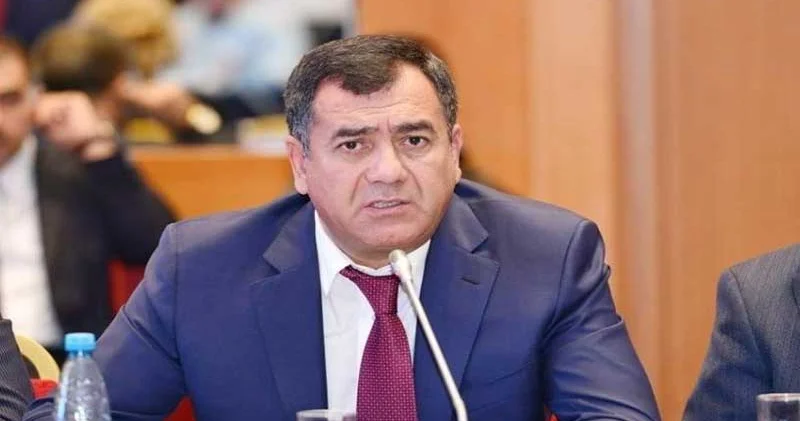 Deputat ölkəyə gəmilərlə gətrilən qaçaqmal siqaretdən danışdı