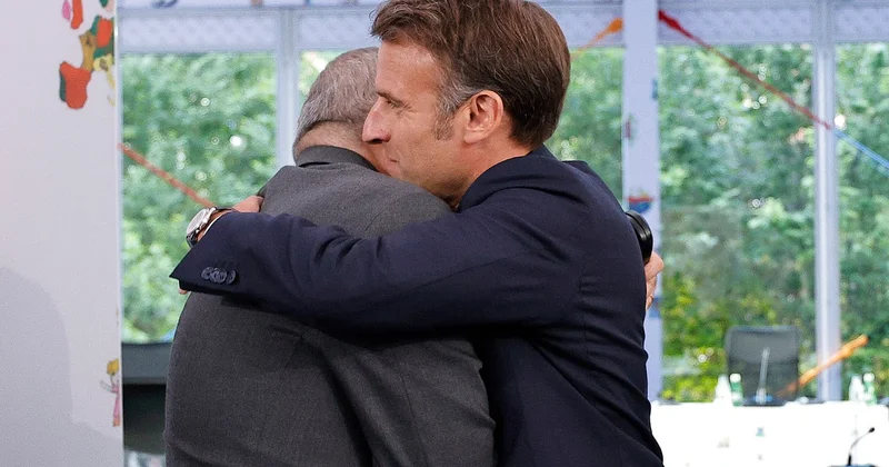 Макрон в Ереване: история, которую предпочли не заметить Minval Politika